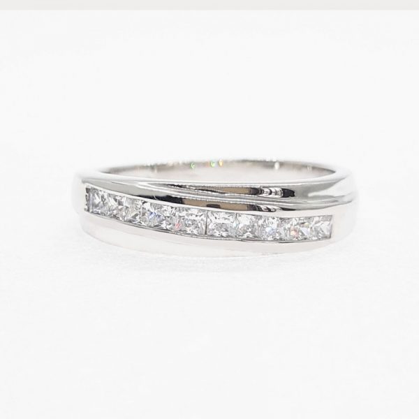 Eternity cz ring แหวนเพชรสวิส เพชรcz แหวนแถว โรงงานผลิตเครื่องประดับเพชรสังเคราะห์ F116