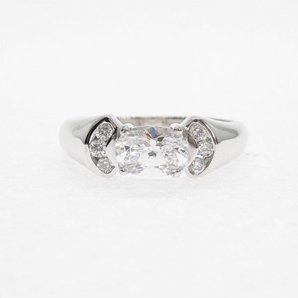 Oval cz ring แหวนเพชรสวิส เพชรcz รูปไข่ โรงงานผลิตเครื่องประดับเพชรสังเคราะห์ G436