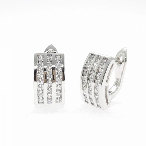 Earrings cz ring ต่างหูเพชรสวิส เพชรcz ต่างหู โรงงานผลิตเครื่องประดับเพชรสังเคราะห์ E846